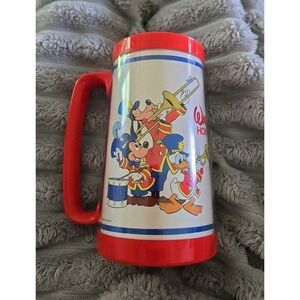 Vintage 1982 Disney Thermo-Serv Mug Mickey Donald Goofy Marching Band Red 6.5in‎